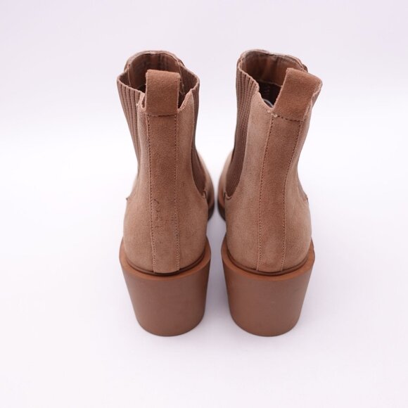 NEW Andre Assous Women's Gemma Chelsea Leather Ankle Booties Tan Size 9 - Picture 6 of 9